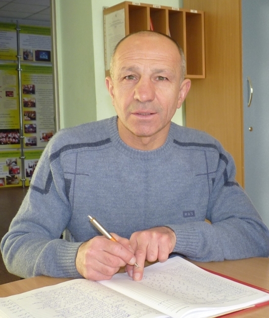 Жилінков Олександр Миколайович викладач допризивної підготовки юнаків
